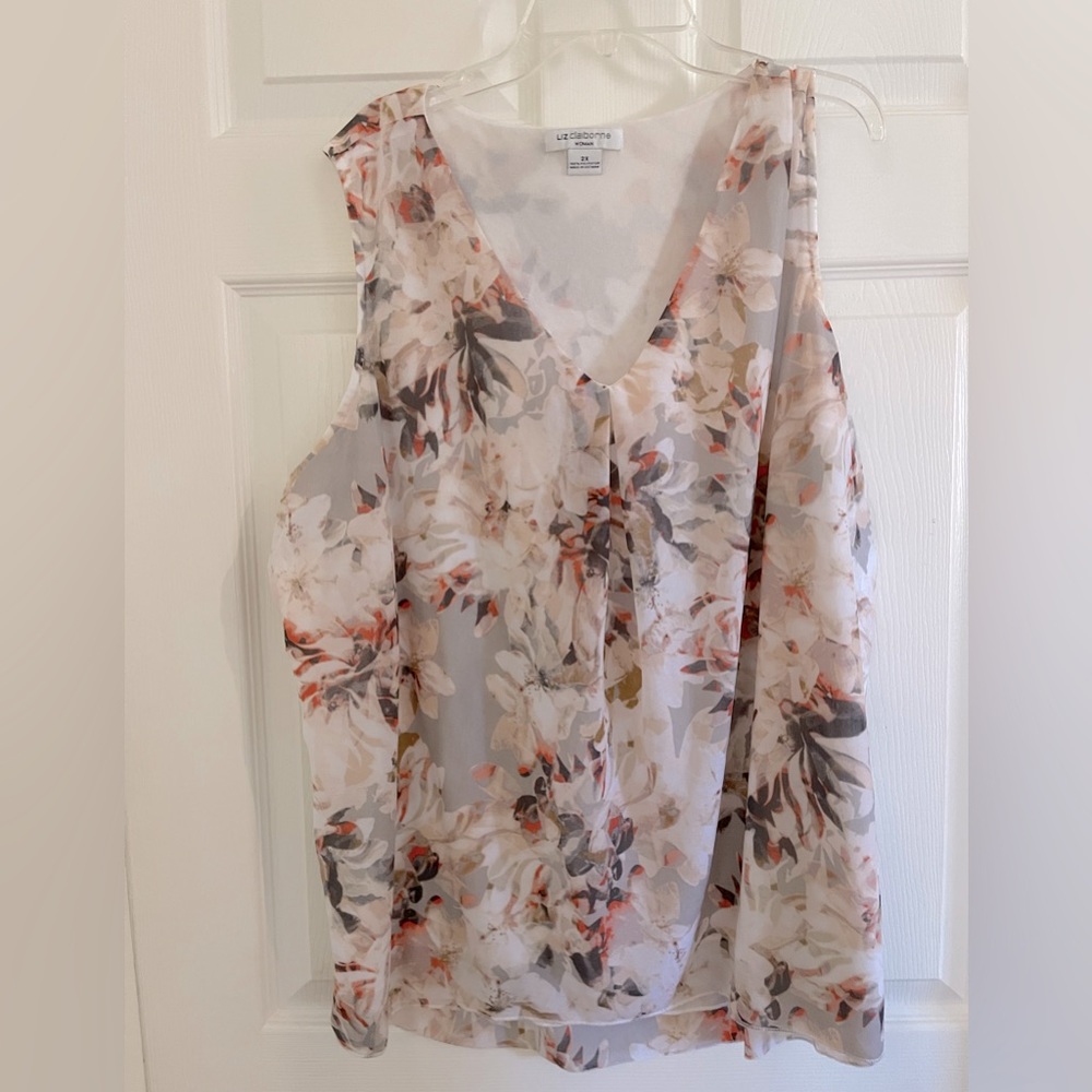 Liz Claiborne 2x sleeve floral shell